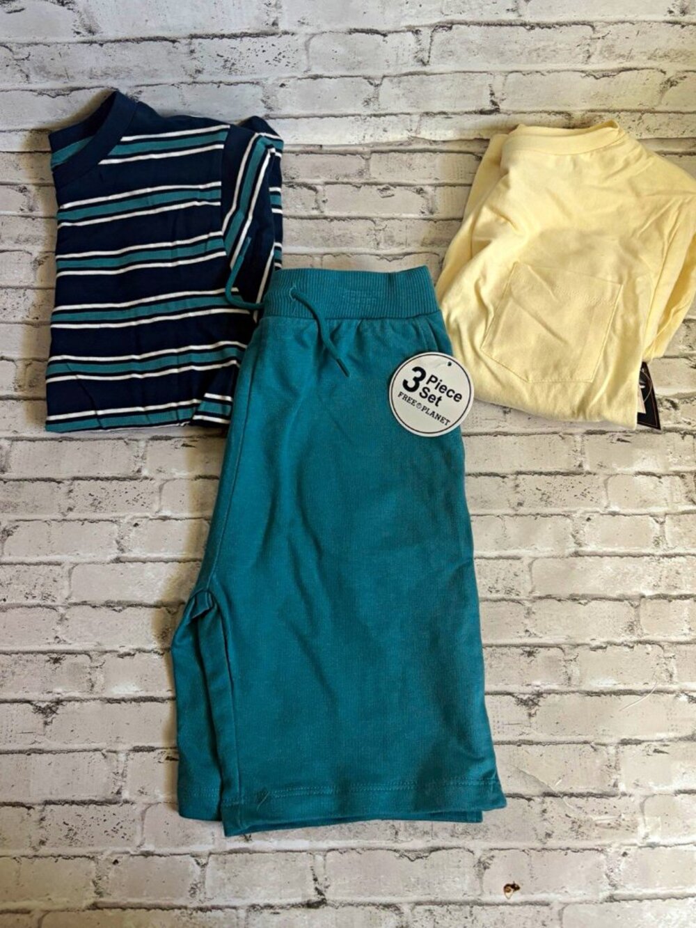 Free Planet Boys Set of 3 Shirts and Shorts Size 7 NWT